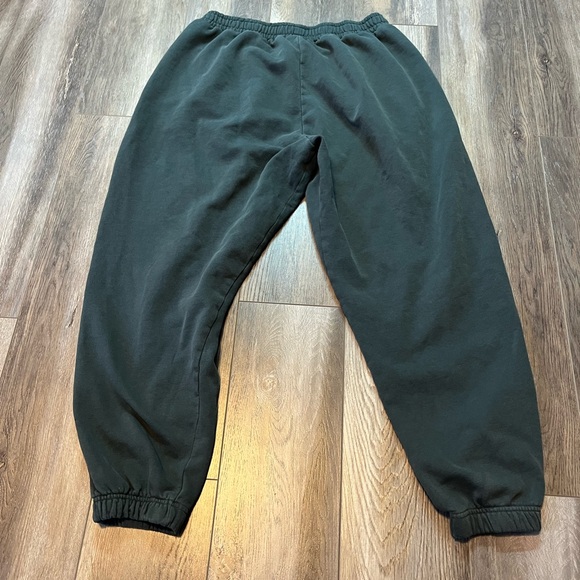 Gymshark Training Fleece Joggers in Fog Green - Picture 4 of 8